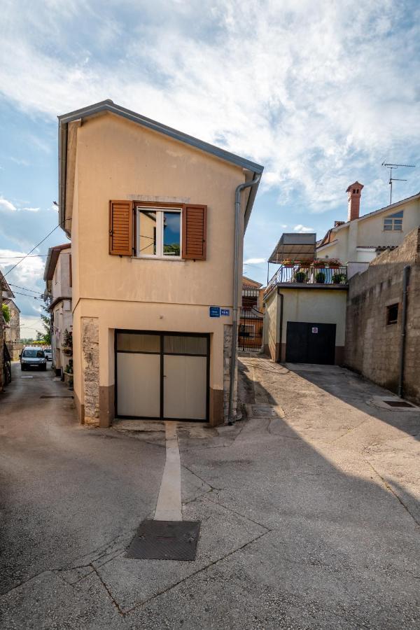 Apartman Palada Zminj Exterior photo